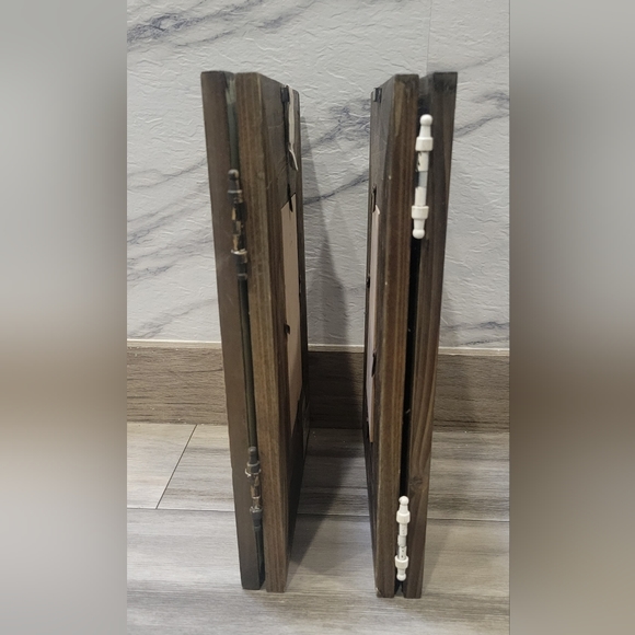 Rustic looking 5x7 hinged picture frames. - Picture 3 of 4